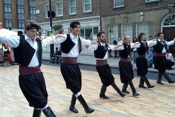 grecja | W greckiej tradycji wyróżnia się ok. 150 różnych tańców!