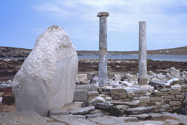 Grecja | Badania archeologiczne na Delos zapoczątkowali w 1973 r. archeolodzy francuscy