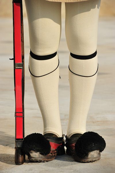 Grecja | Gwardzista w stroju ludowym