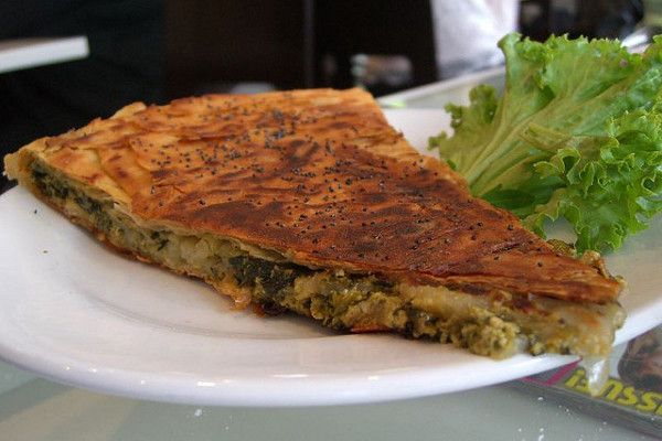 Grecja | Spanakopita – ciasto filo nadziewane szpinakiem i serem feta