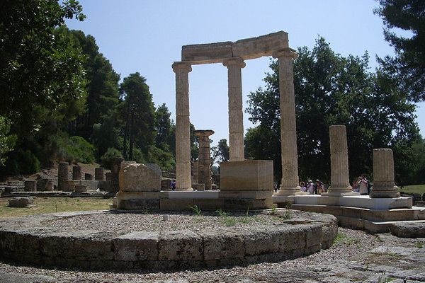 Grecja | Starożytne miasto Olimpia położone jest na Półwyspie Peloponeskim pośród oliwnego gaju.