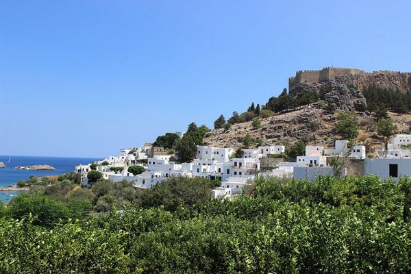Najcieplejszym miesiącem na Rodos jest sierpień, a najzimniejszym styczeń