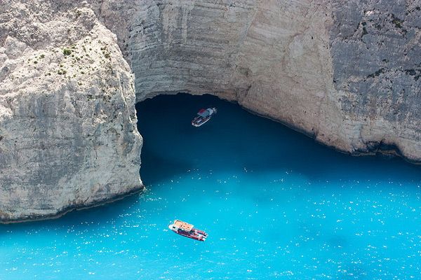 Grecja | Białe wapienne skały są wizytówką Zakinthos